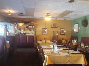 Di Leone's Italian Restaurant - El Cajon