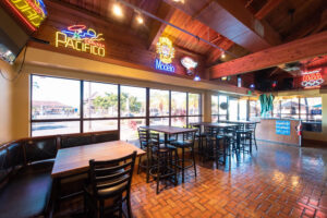 Diamonds Ice Bar & Grill - Kihei