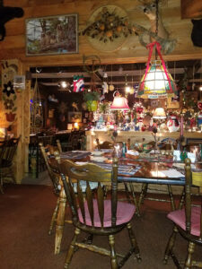 Dick & Peg's Northward Inn - Gloversville