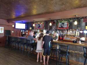 Diggers "A Bar & NO Grill" - Willits