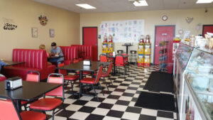 Dippin' Dave's Ice Cream Shoppe - Forney