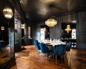 Divieto Ristorante - Aventura