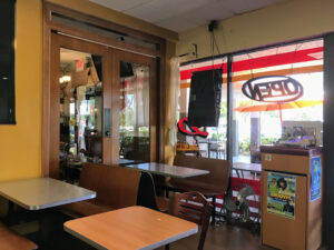 Donna's Caribbean Restaurant - Lauderhill
