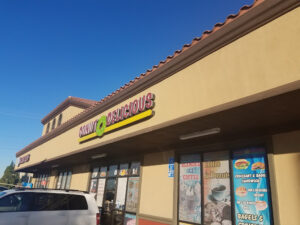 Donut Delicious Coffee Shop - Rialto