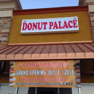 Donut Palace - Van Buren
