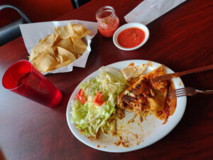 Dos Bros Kitchen - Commerce