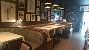 Eight Bar and Patio - Chicago
