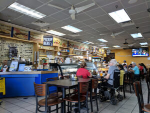 El Buen Gusto Restaurant & Bakery - Tamarac