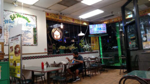 El Famous Burrito Naperville - Naperville