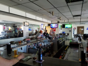 Elm Road Tavern - Warren