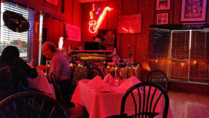 Ernest's Orleans Restaurant & Cocktail Lounge - Shreveport