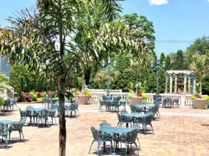 Eros Outdoor Restaurant - Franklin Square