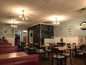 Eva's On Main - Summerville