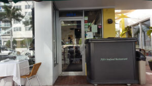 Fifi's on the Beach Seafood Restaurant - Miami Beach