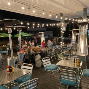 Fifth Avenue Streatery - Mt Dora