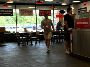 Five Guys - Wayne