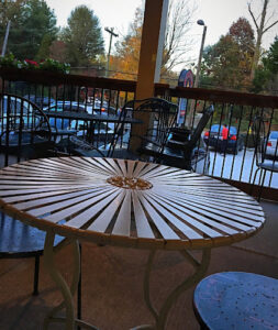 Flat Rock Wood Room - Hendersonville