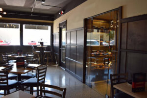 Flo's Pizzeria Ristorante & Sports Bar - Greenville