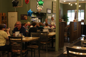 Flynnie's Diner - Dixon
