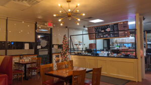 Fox's Pizza Den - Sulphur