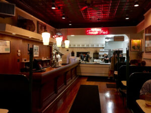 Frank Pepe Pizzeria Napoletana - New Haven