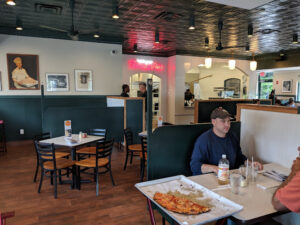 Frank Pepe Pizzeria Napoletana - Waterbury