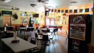 Fudgienuckles Sports Pub - Glenbeulah