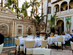 Gianni's At The Former Versace Mansion - Miami Beach