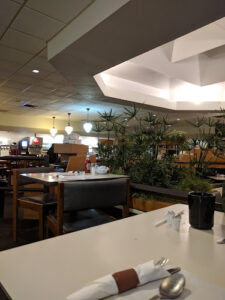 Globe Restaurant - Hubbard