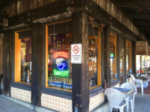 Gordy's Bakery and Coffeehouse - Encinitas