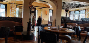 Grand Lux Cafe - Garden City