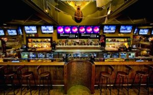 Griffin Claw Clubhouse - Rochester Hills