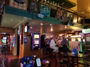 Hanko's Sports Bar & Grill - Lake Oswego