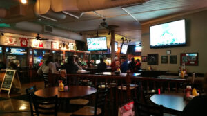 Happy Moose Bar and Grill - Mentor