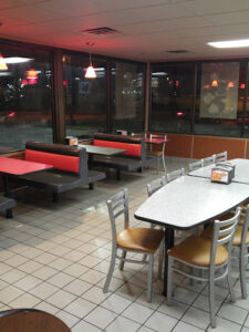 Hardee's - Willoughby