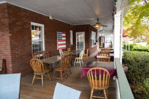 Harvey's @ The Henderson - Hendersonville