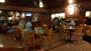 Henry's Restaurant - Fort Wayne