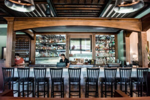 Hickory Restaurant + Bar - Camas