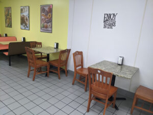 Hole in One Donuts - Tarpon Springs
