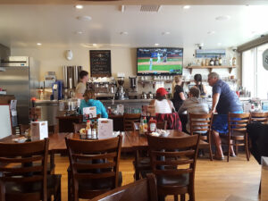 Hollywood Beach Cafe - Oxnard
