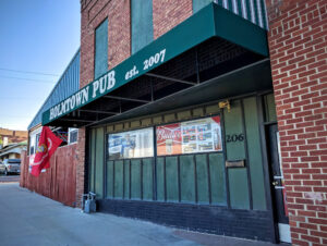 Holmtown Pub - Fort Scott