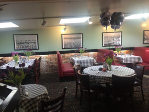 Hometown Charm Cafe - Sumner