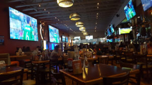 Hooters of South Gate - South Gate