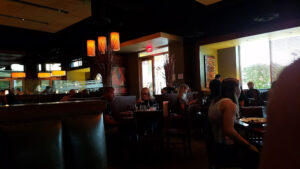 Houlihan's - Naperville
