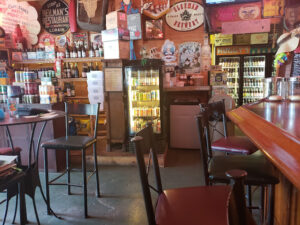 Huggy's Social House - Vermilion