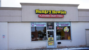 Hungry Howie's Pizza - Lansing