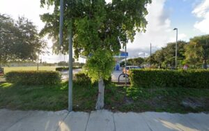 Island Breeze Kitchen - Riviera Beach