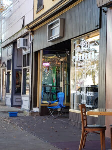 J&D Good Eats - Sunbury