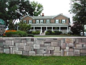 Julia's Bed & Breakfast - Hubbard
