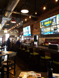 Junior's Bar and Grill - Troy
